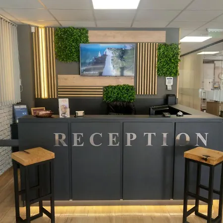 Rosen 公寓式酒店 3*