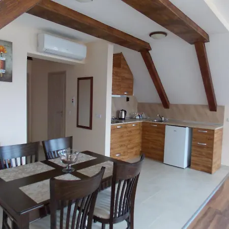 Hotel apartamentowy Rosen 3*