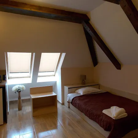 Rosen Lejlighedshotel